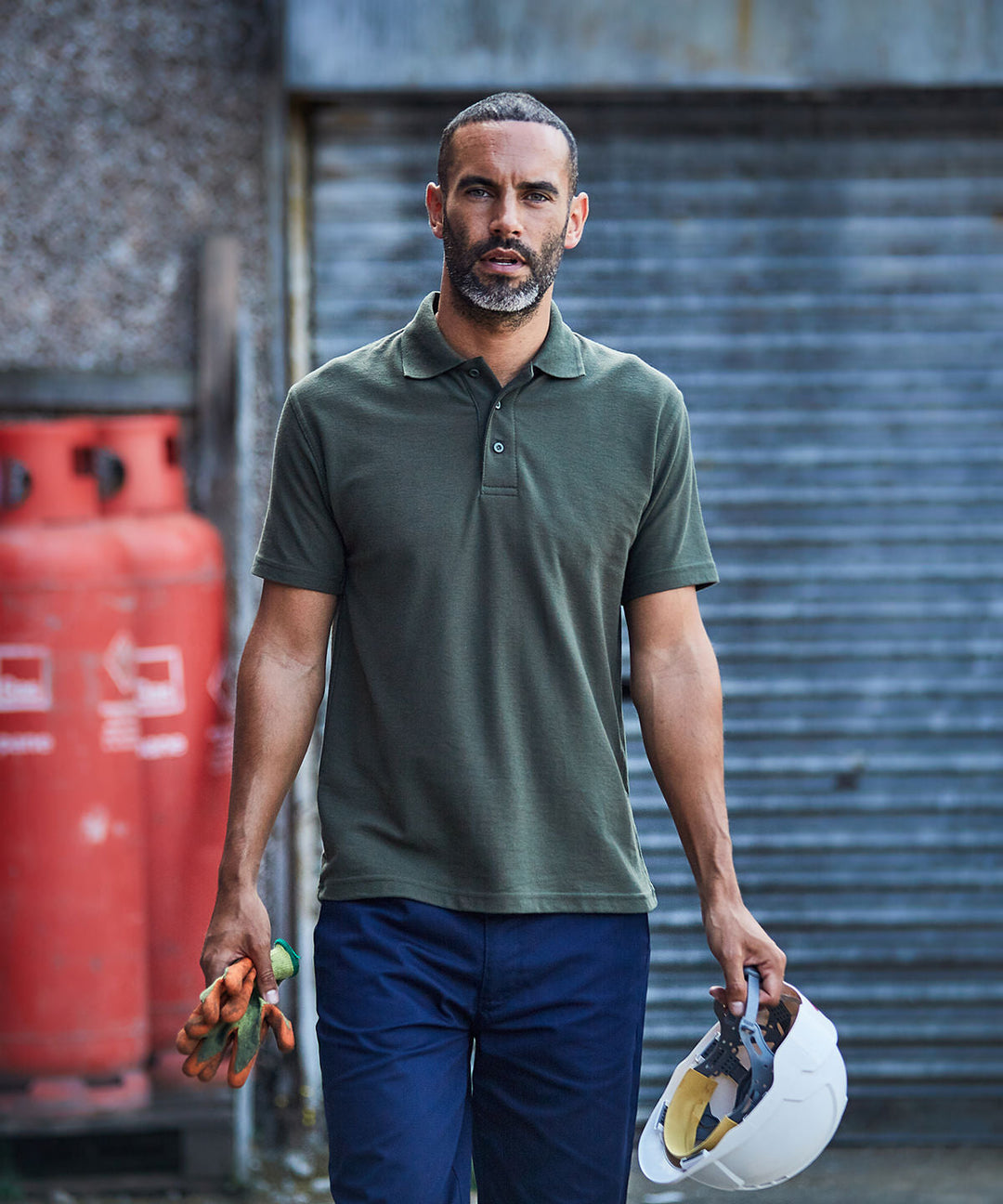 The Best Poloshirts for Grounds Maintenance Teams: Durable, Breathable, and Branding-Ready