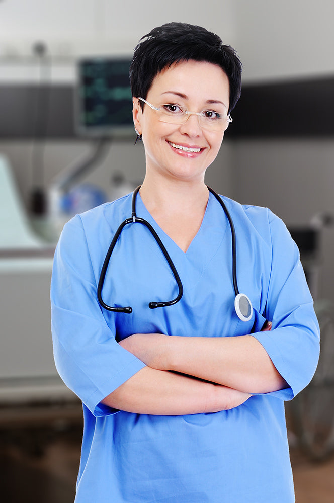 Choosing the Right Scrub Tunic with Trim – Style, Function & Comfort